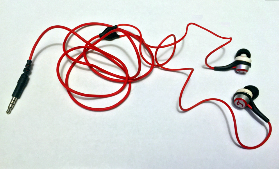Auscultadores intra-auriculares Teufel com fios